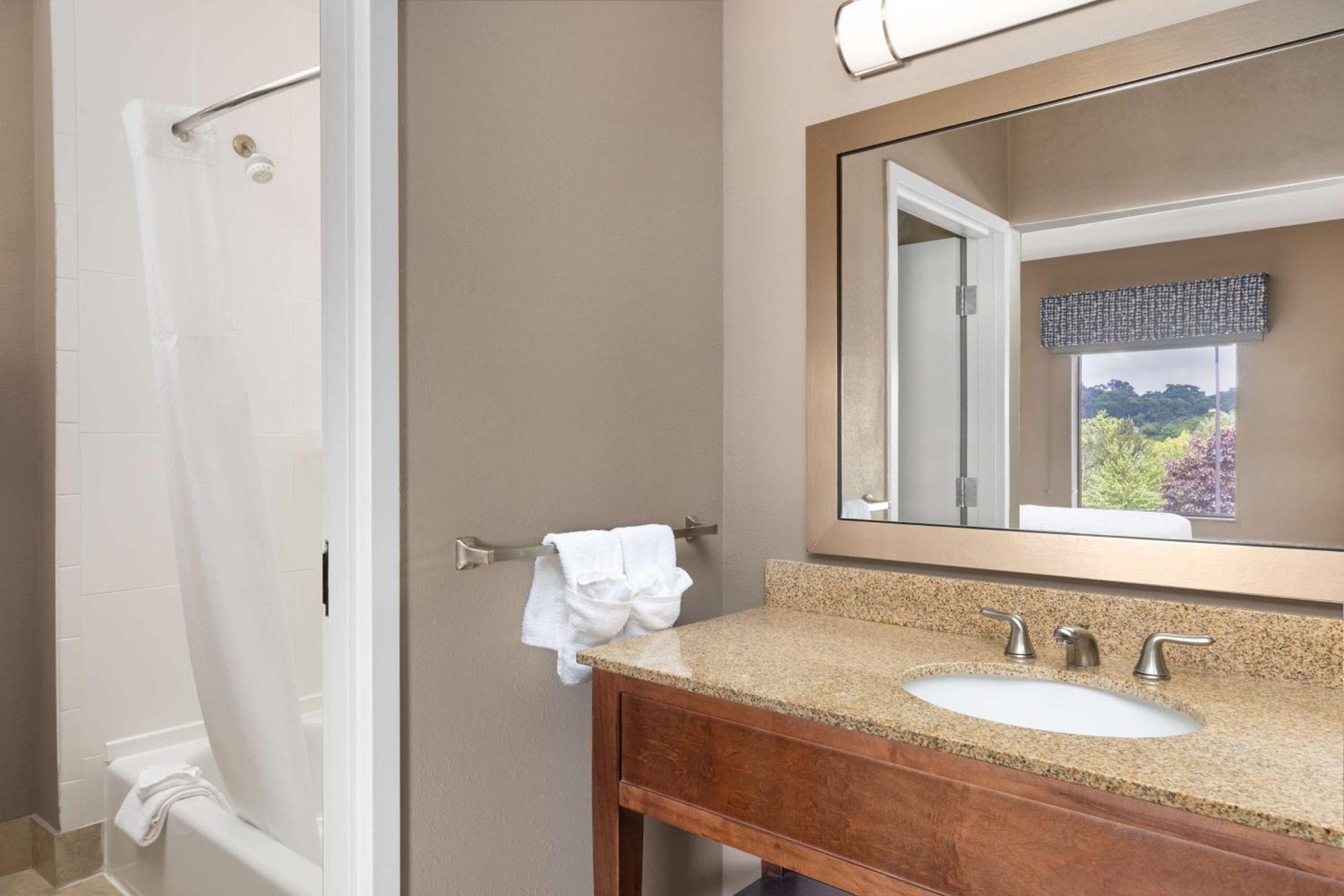 Hampton Inn&suites 3* Harrisburg