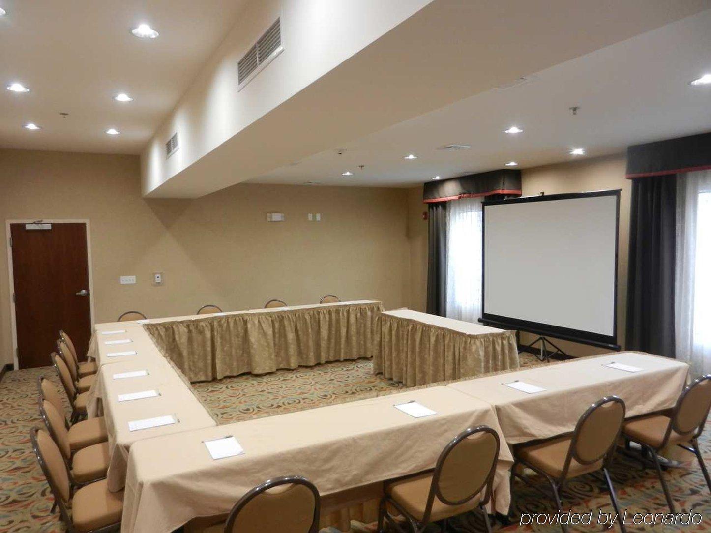 Hampton Inn&suites Hotel