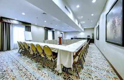 Hampton Inn&suites Hotel 3*